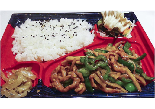 日替わり弁当は当日のランチのおかずです。 選べれる弁当は好きなお料理をチョイス可能。