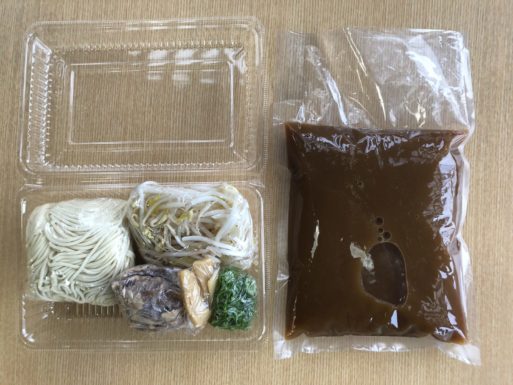 生麺＆豚バラ肉＆生もやし＆ネギ＆＆メンマ＆スープ